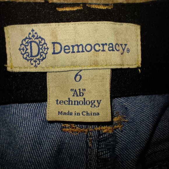 Democracy "Ab Technology" Women's Jeans Size 6 - Picture 3 of 5